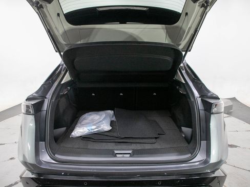 Used 2023 Nissan Ariya FWD image 17