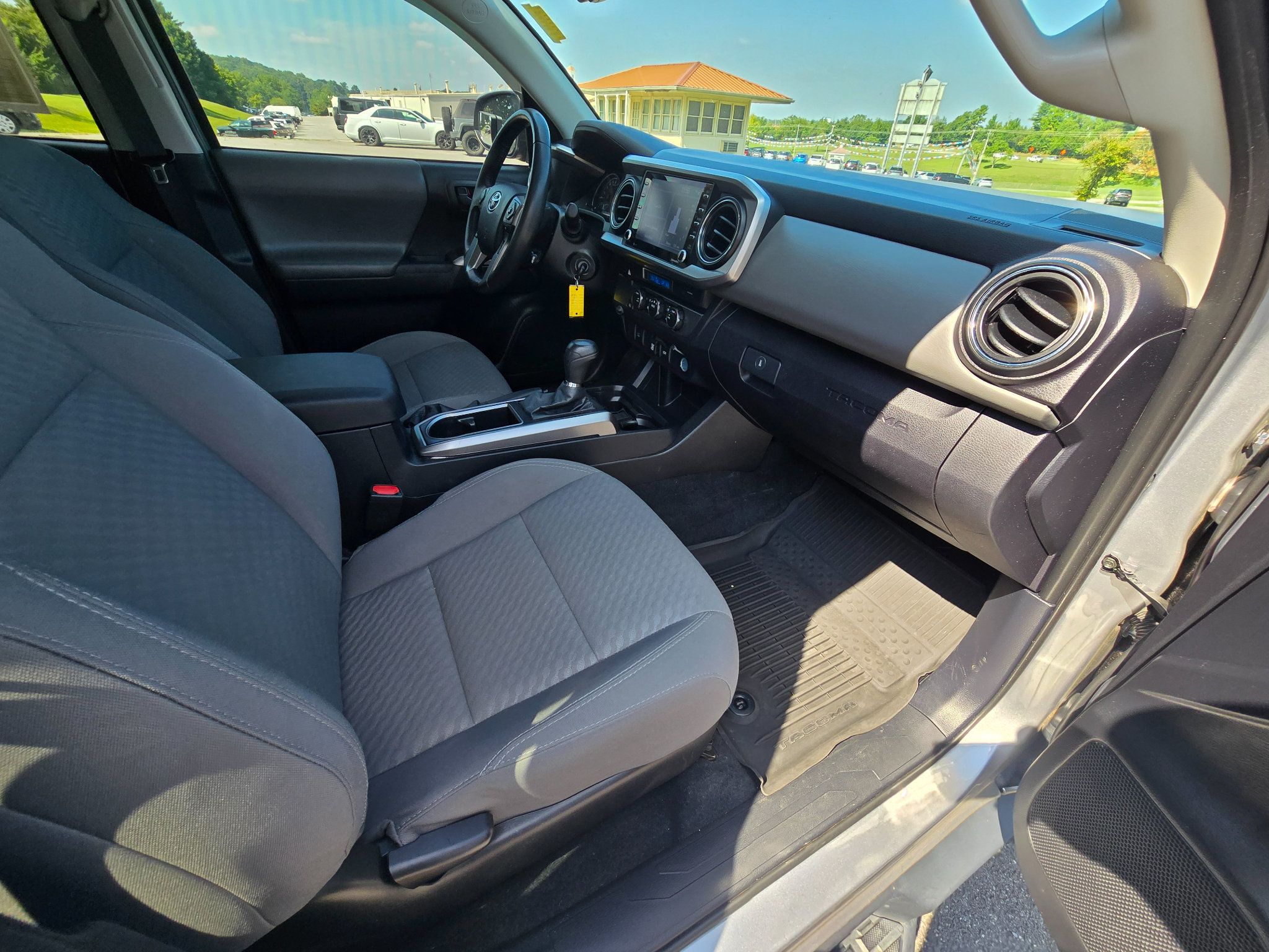 Used 2021 Toyota Tacoma SR5 RWD image 21