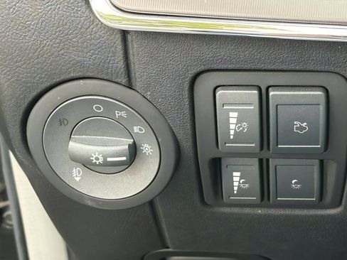 Used 2010 Lincoln MKZ AWD image 16