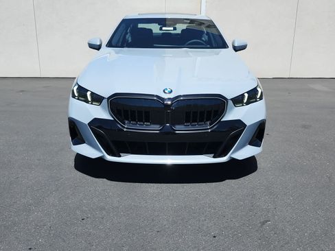 New 2027 BMW 540i xDrive w/ M Sport Package AWD/4WD image 5