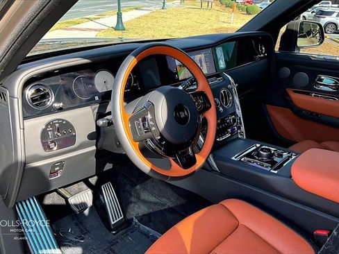 Used 2026 Rolls-Royce Cullinan image 13