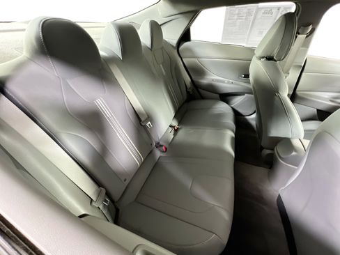 Used 2023 Hyundai Elantra SEL FWD image 24