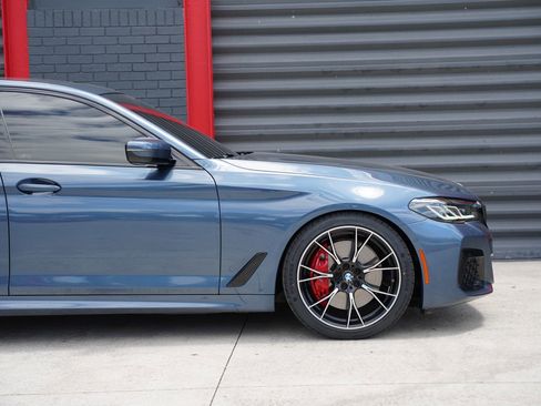 Used 2023 BMW M550i xDrive w/ Executive Package AWD/4WD image 4