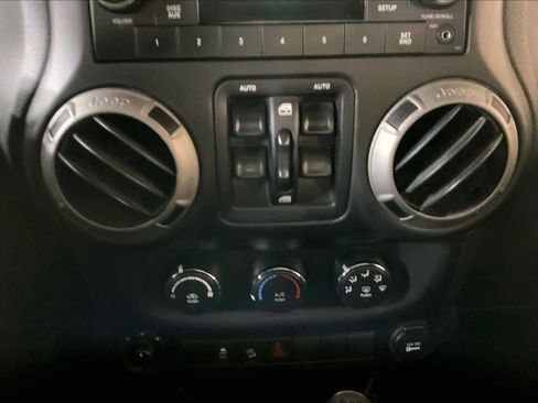 Used 2015 Jeep Wrangler Unlimited Sport w/ Quick Order Package 24S image 34