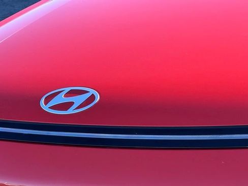 Used 2024 Hyundai Kona Limited image 4