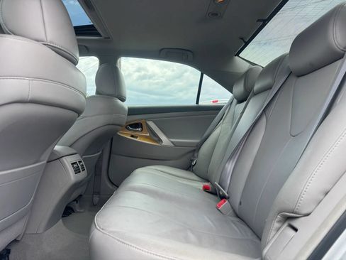 Used 2007 Toyota Camry XLE FWD image 25