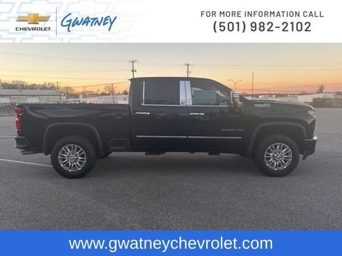 Used 2022 Chevrolet Silverado 2500 High Country image 5