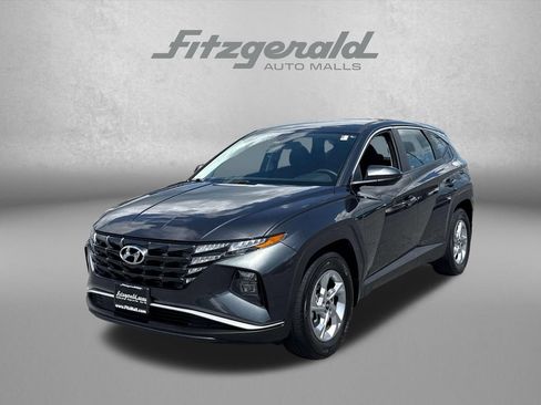 Used 2023 Hyundai Tucson SE FWD image 2