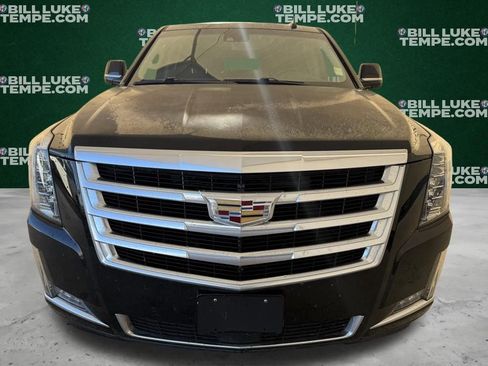 Used 2017 Cadillac Escalade ESV Premium Luxury image 7