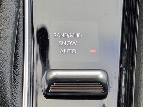 Certified 2023 Jeep Compass Limited image 6