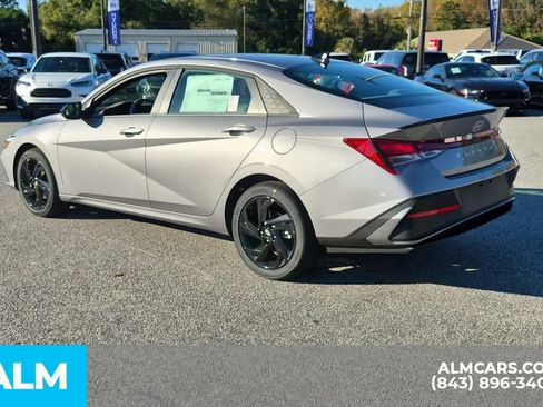 Certified 2026 Hyundai Elantra Sport FWD image 9