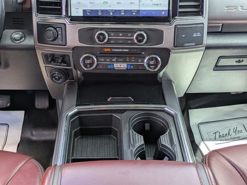 Used 2022 Ford F450 Platinum w/ FX4 Off-Road Package AWD/4WD image 18