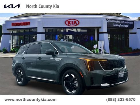 Certified 2025 Kia Sorento EX image 1