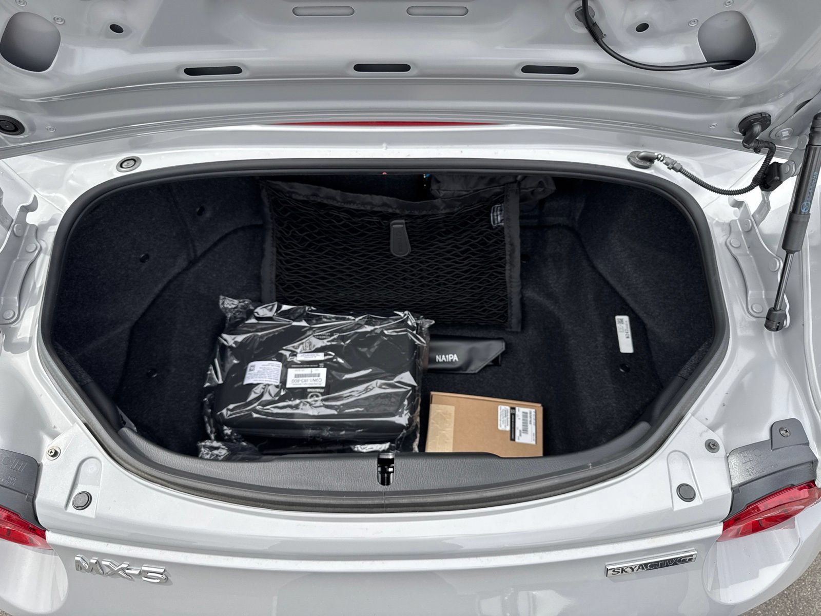 New 2026 MAZDA MX-5 Miata Club w/ Interior Package RWD image 22