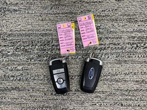 Used 2017 Ford Fusion SE FWD image 41