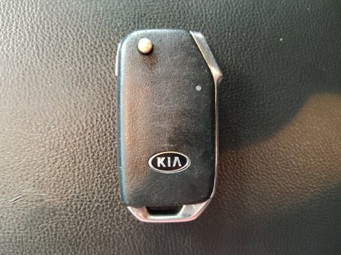 Used 2021 Kia Soul LX FWD image 32
