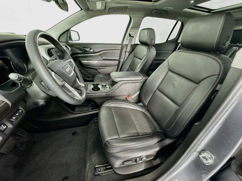 Used 2022 GMC Acadia SLT w/ Technology Package AWD/4WD image 22