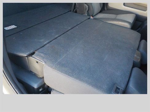 Used 2011 RAM 2500 SLT image 43