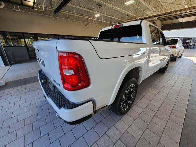 Used 2025 RAM 1500 Laramie AWD/4WD image 4