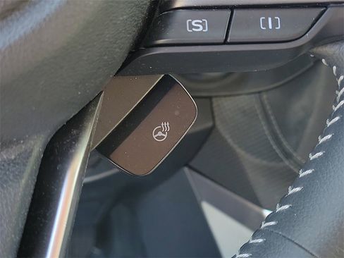 Used 2019 Subaru Forester Limited w/ Popular Package #3 image 36