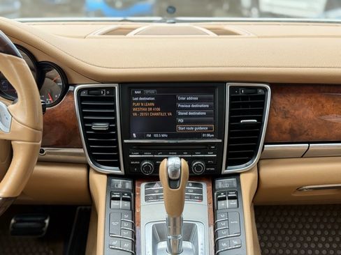 Used 2012 Porsche Panamera S image 16