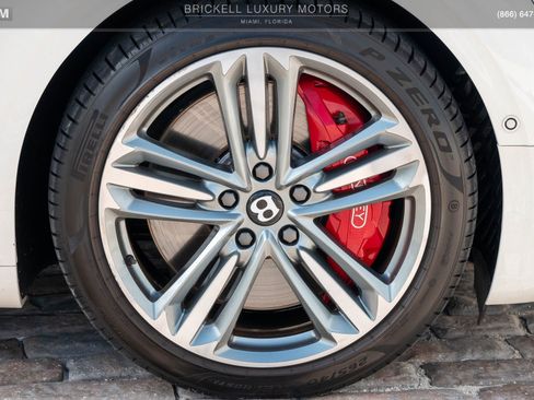 Used 2022 Bentley Continental GT image 39