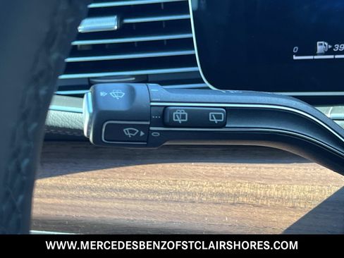 Used 2026 Mercedes-Benz GLS 450 4MATIC image 32