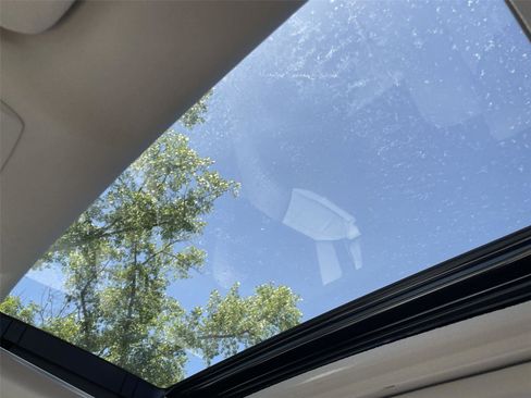 Used 2018 Honda Accord EX-L image 20