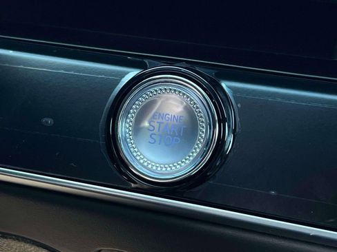 New 2026 Genesis GV70 2.5T Sport Prestige AWD/4WD image 18