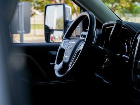 Used 2018 GMC Sierra 1500 SLT image 34