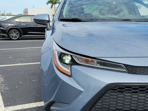 Used 2021 Toyota Corolla LE FWD image 7