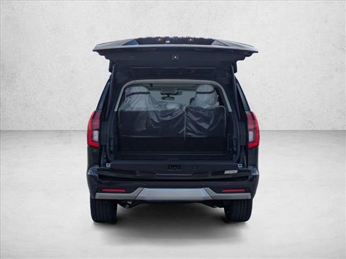 New 2025 Ford Expedition Platinum w/ Driver's Package image 6