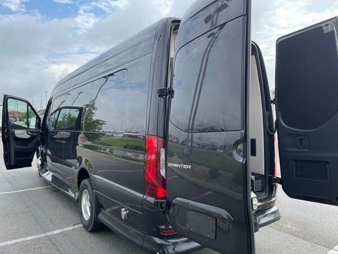 Used 2024 Mercedes-Benz Sprinter 3500 image 14