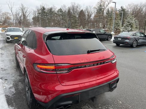 Used 2025 Porsche Macan Turbo image 39