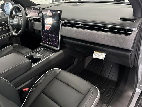 New 2026 GMC Sierra EV Elevation image 28
