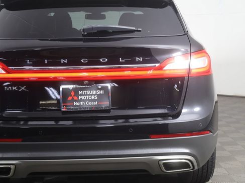 Used 2017 Lincoln MKX Select w/ Select Plus Package FWD image 15