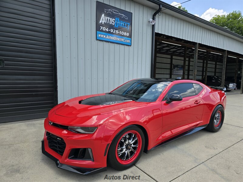 Used 2017 Chevrolet Camaro ZL1 RWD image 2