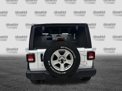 Used 2020 Jeep Wrangler Sport AWD/4WD image 9