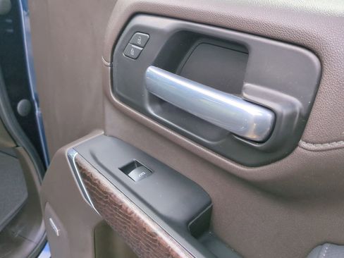 Certified 2023 GMC Sierra 2500 Denali image 30