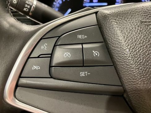 Used 2017 Cadillac XT5 Luxury FWD image 31