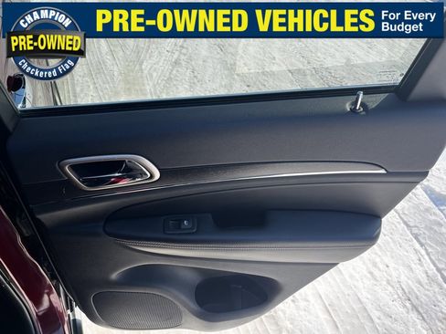Used 2016 Jeep Grand Cherokee Limited image 33