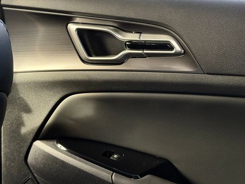 Certified 2023 Kia Sportage EX image 38