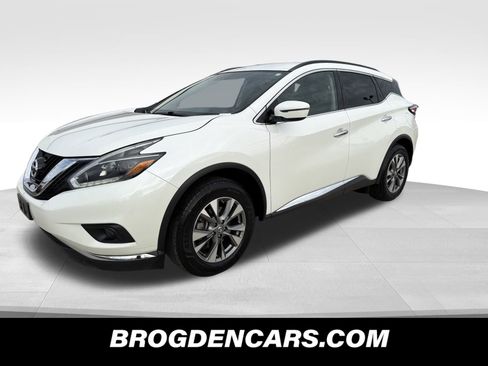 Used 2018 Nissan Murano SV image 4
