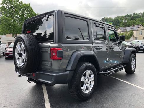 Used 2019 Jeep Wrangler Unlimited Sport S AWD/4WD image 6