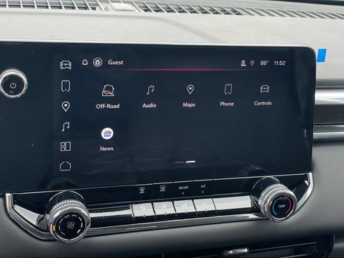 New 2026 GMC Canyon Elevation image 14