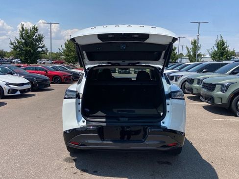Used 2025 Nissan Murano Platinum w/ Cargo Package AWD/4WD image 23