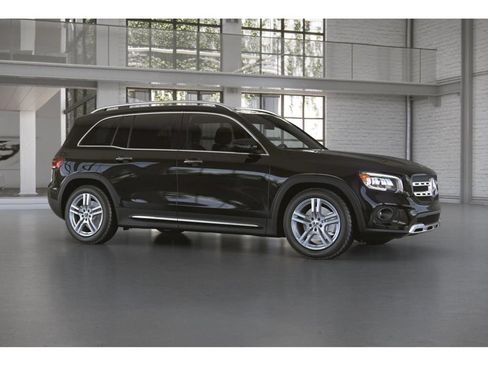 Certified 2023 Mercedes-Benz GLB 250 4MATIC image 14