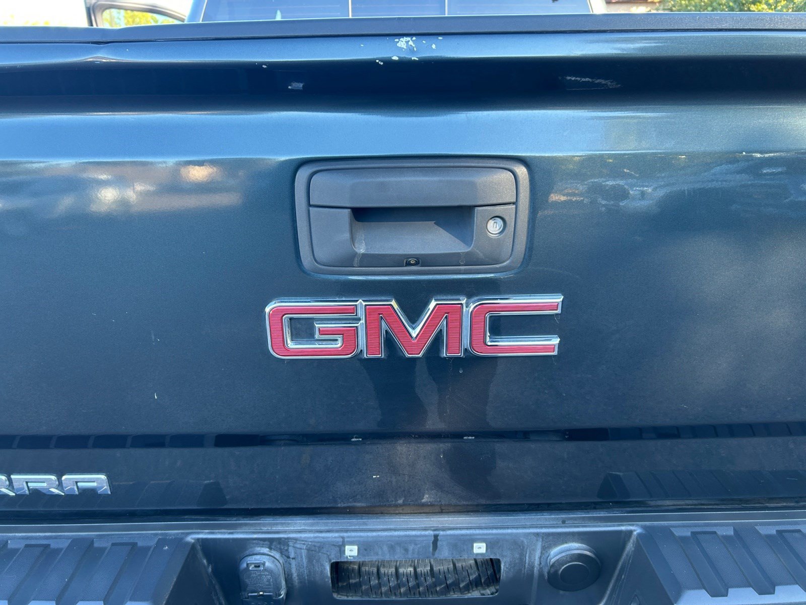 Used 2018 GMC Sierra 1500 SLT AWD/4WD image 22