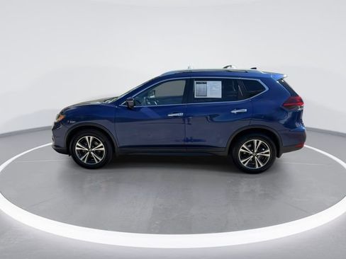 Used 2019 Nissan Rogue SV w/ Premium Package image 5