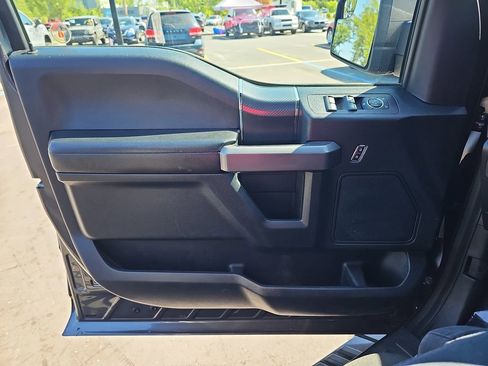 Used 2019 Ford F150 XLT w/ Equipment Group 302A Luxury AWD/4WD image 40